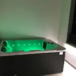 Tonkita With Jacuzzi Lägenhet *