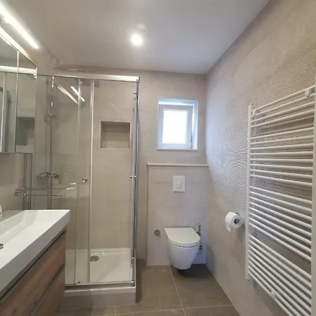 Tonkita With Jacuzzi Apartman Makarska